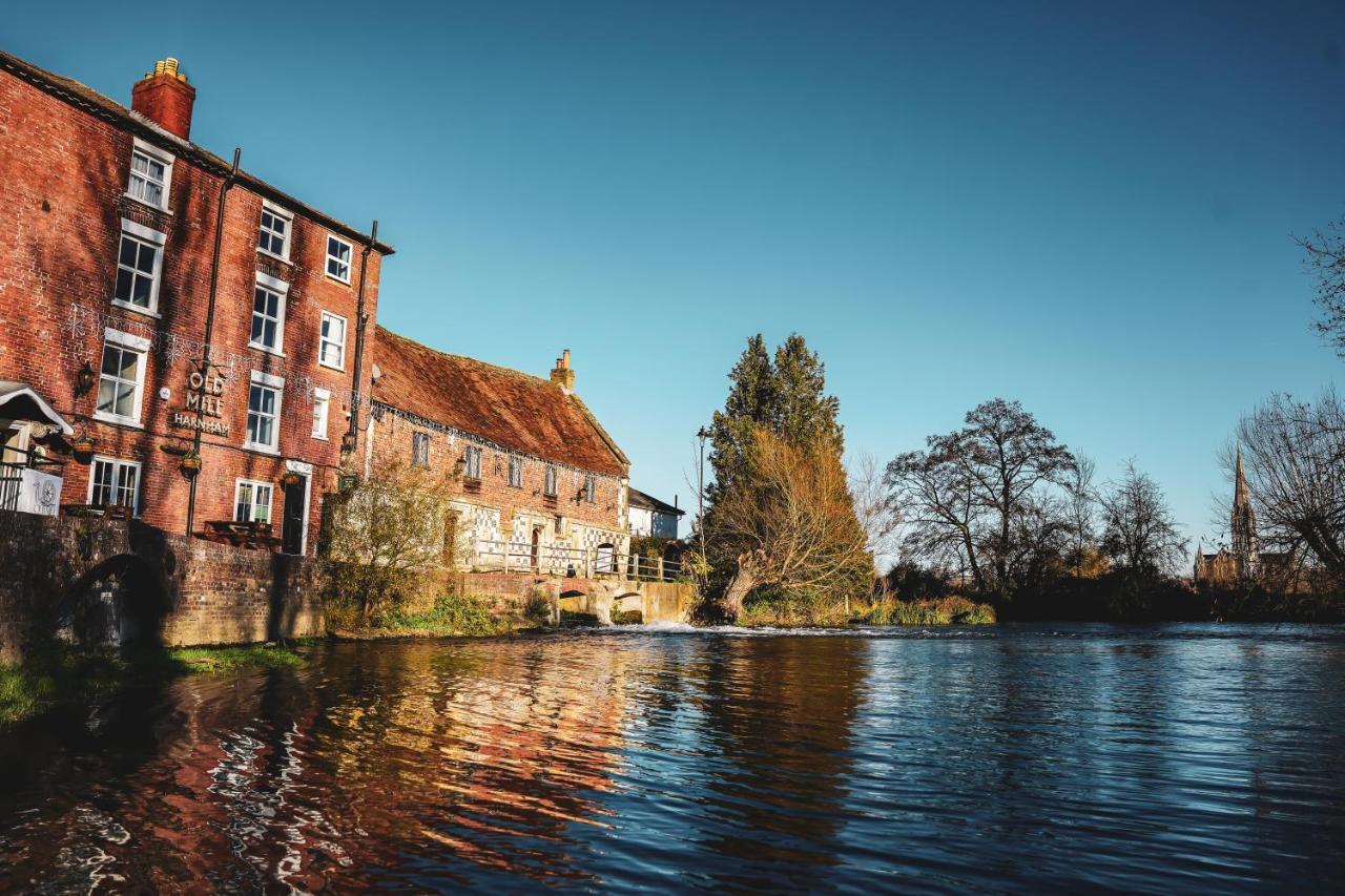 The Old Mill Hotel ซอลส์บรี ภายนอก รูปภาพ