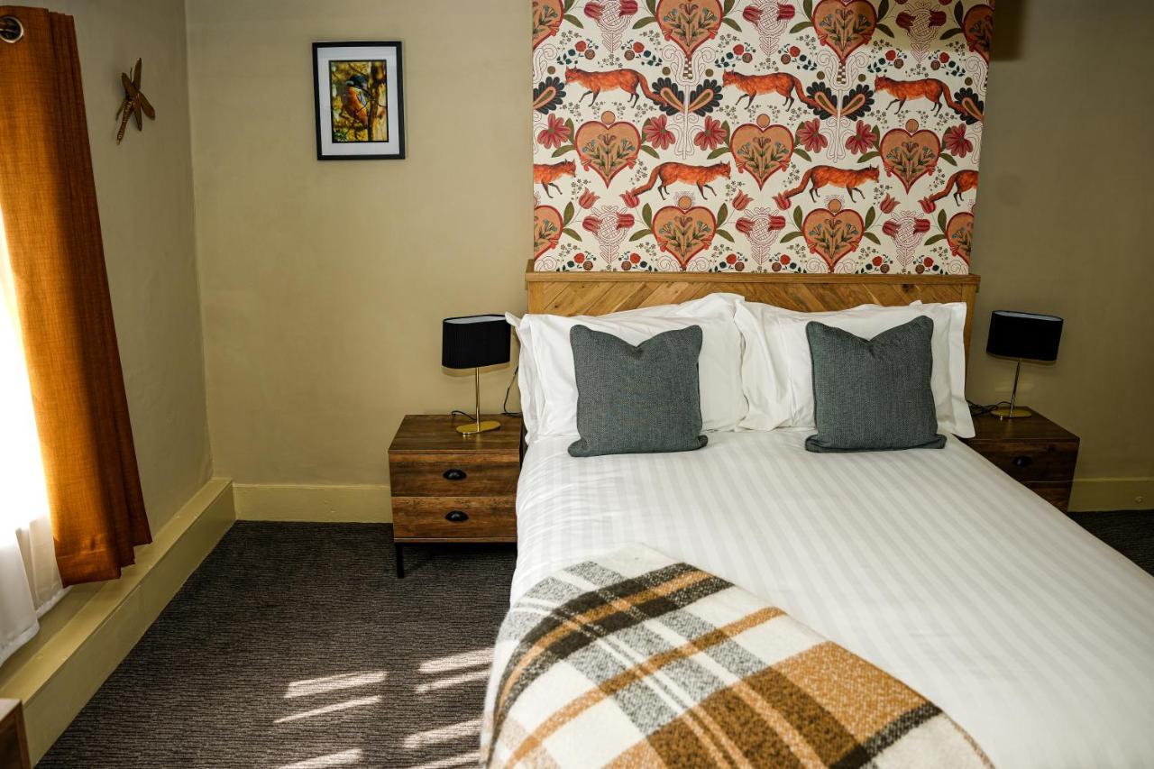 The Old Mill Hotel ซอลส์บรี ภายนอก รูปภาพ