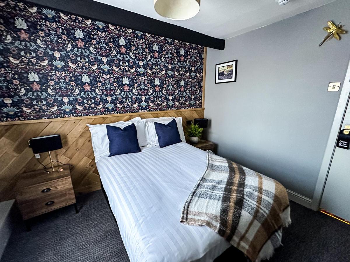 The Old Mill Hotel ซอลส์บรี ภายนอก รูปภาพ